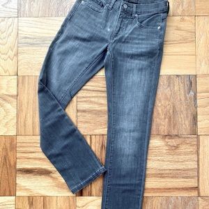 Banana Republic Gray Denim Jean in Size 25 Short